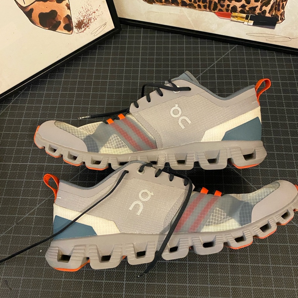 ON Cloud X Shift Alloy/Red size 10.5 - Picture 10 of 16